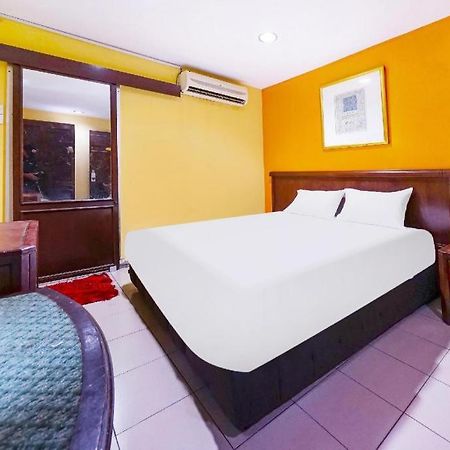 Oyo 90486 New Station Hotel Klang Esterno foto