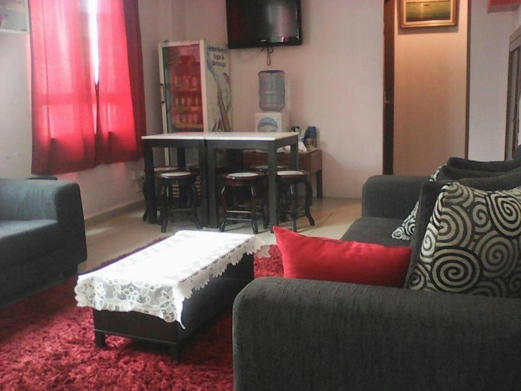 Oyo 90486 New Station Hotel Klang Esterno foto