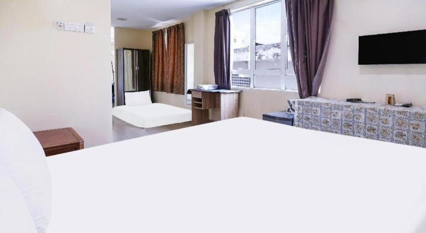 Oyo 90486 New Station Hotel Klang Esterno foto